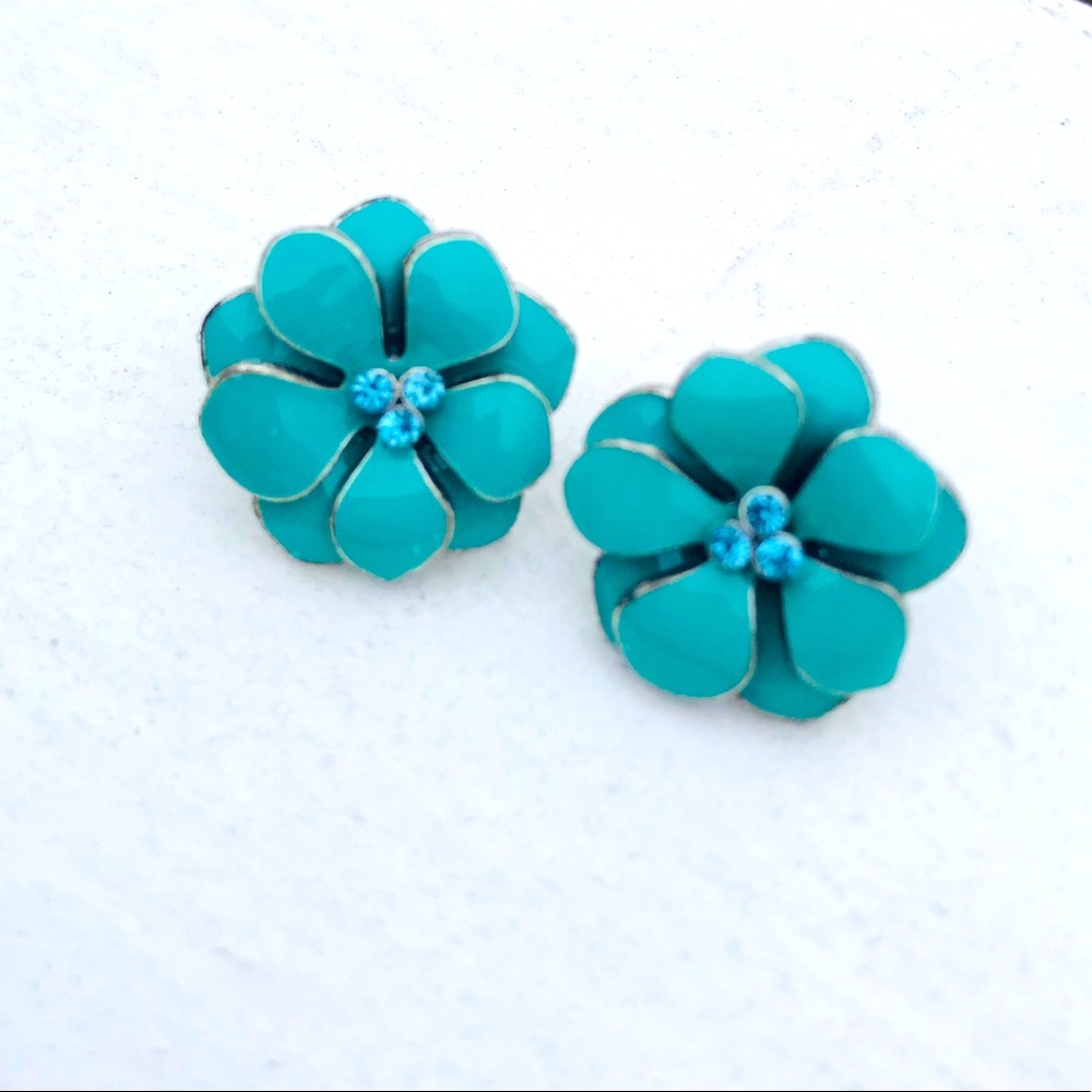 Turquoise flower earrings
